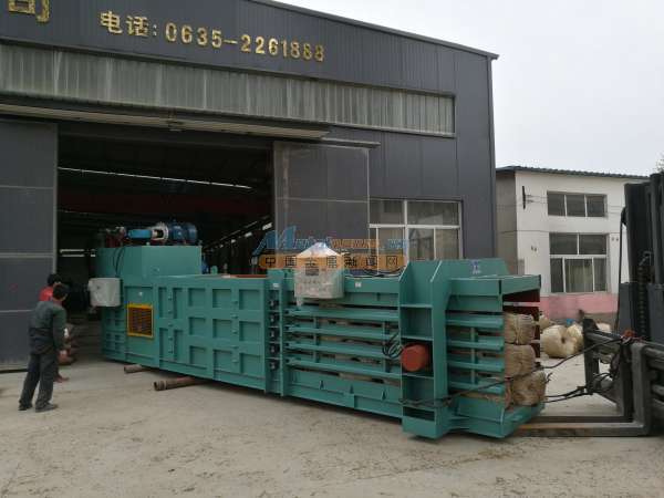安徽合肥塑料帶壓縮設(shè)備與蕪湖小型廢紙邊液壓打包機 布面料的專業(yè)處理方案